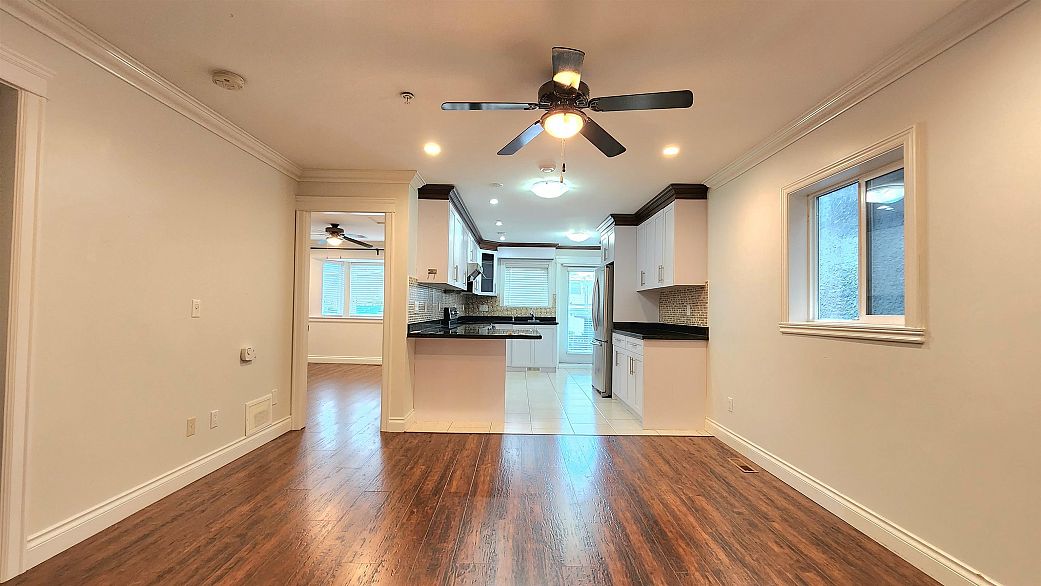 Main+up 1391 E 61 AVENUE, Vancouver BC V5X 2C8