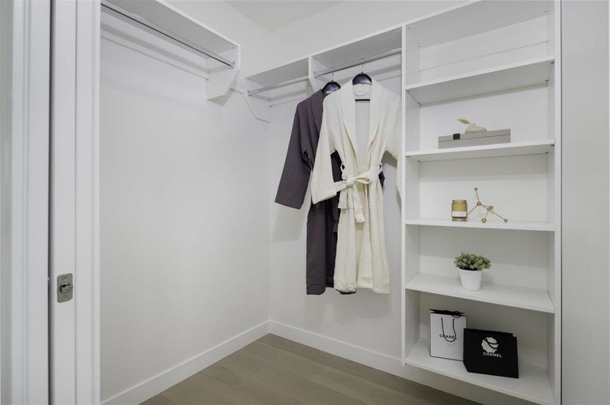 607 5212 Cambie Street