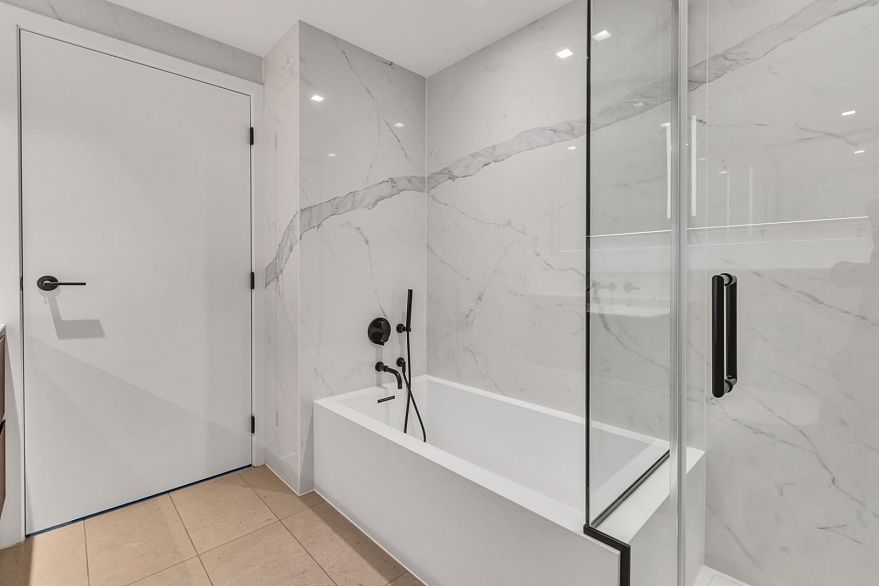 150X 620 CARDERO STREET, Vancouver BC V6G 3H7