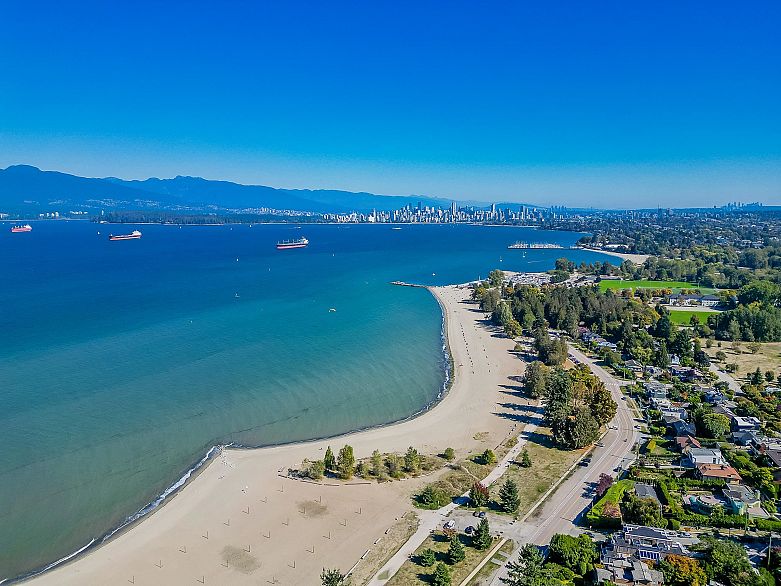 1512 Western Crescent