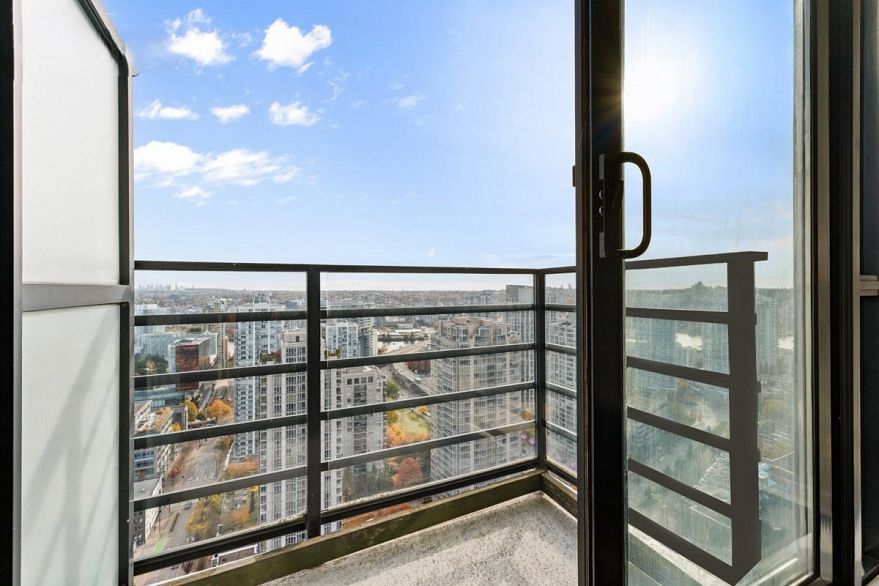 3403 909 MAINLAND STREET, Vancouver BC V6B 1T7