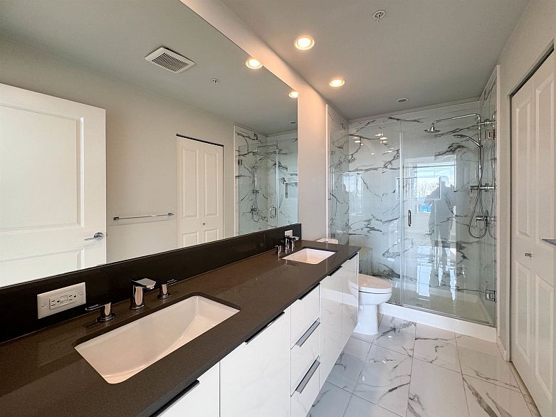 404 3289 Riverwalk Avenue