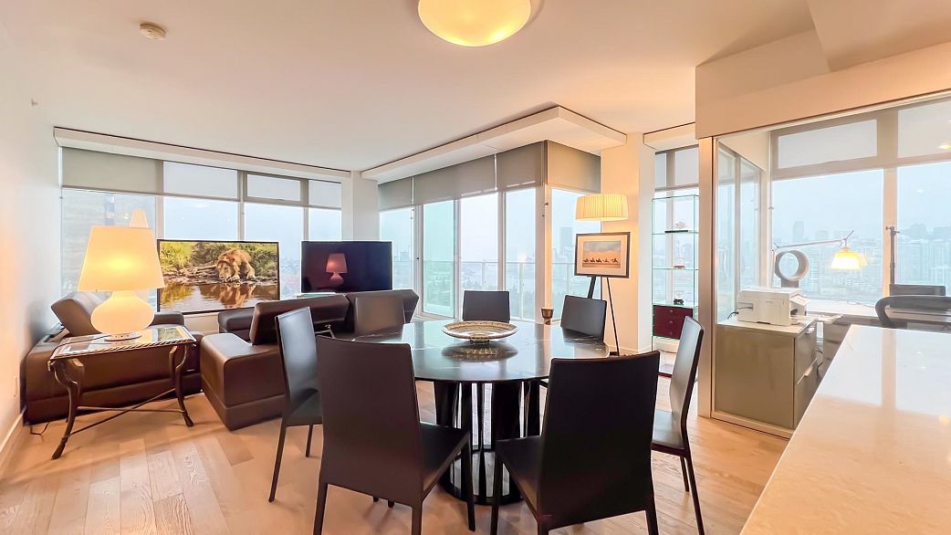 1801 2411 Heather Street