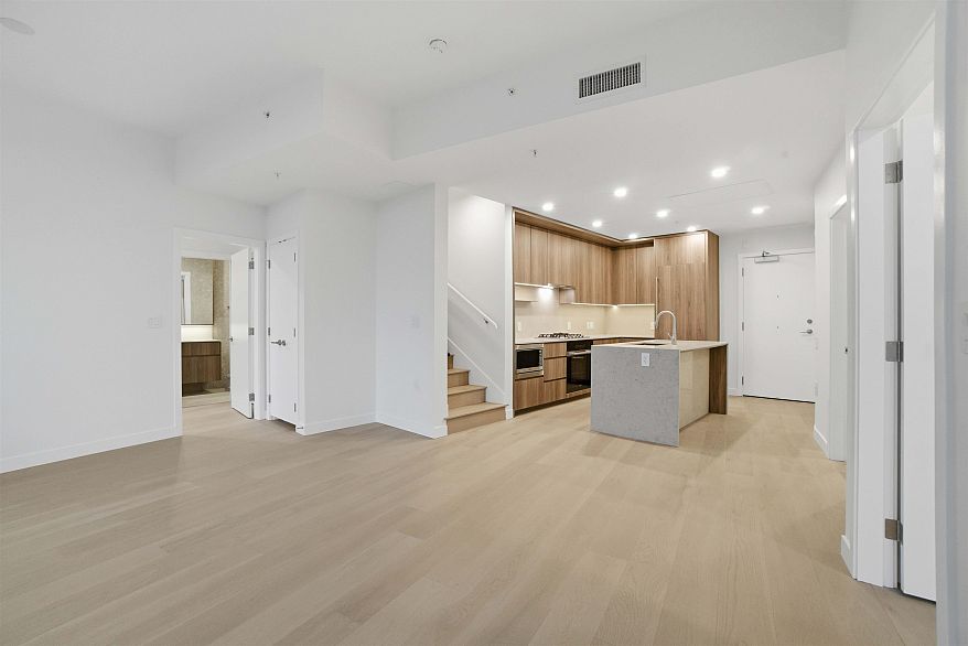 608 5212 Cambie Street