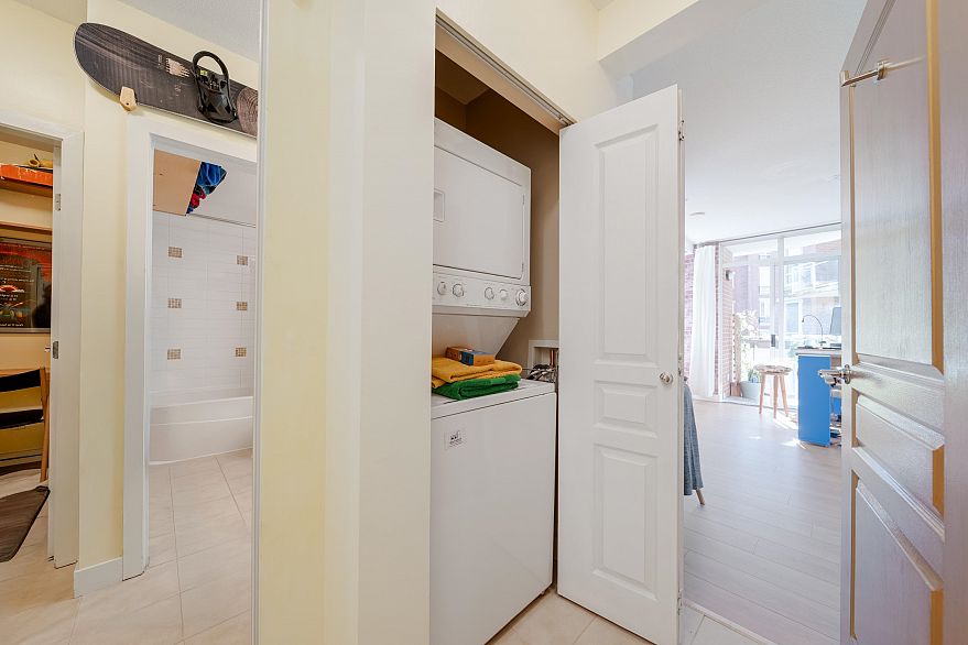 420 4028 Knight Street