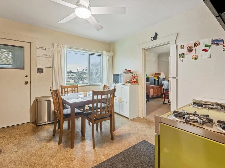 1311 Kamloops Street