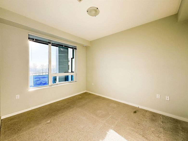 404 3289 Riverwalk Avenue