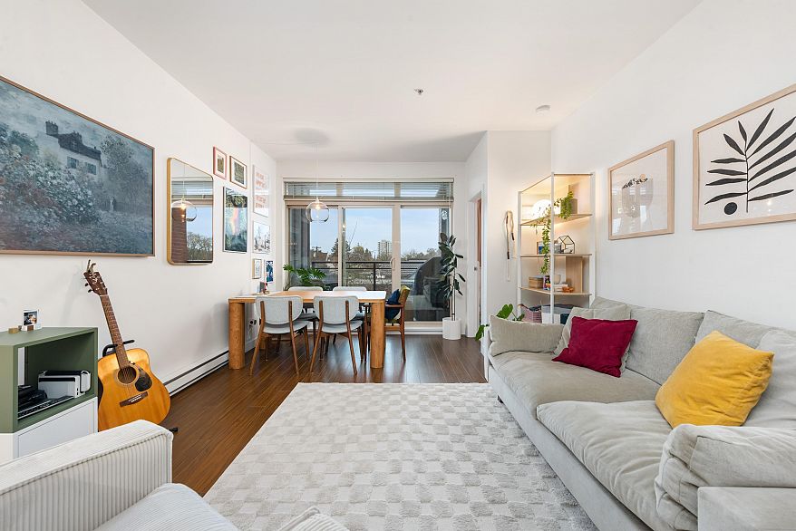 315 707 E 20th Avenue