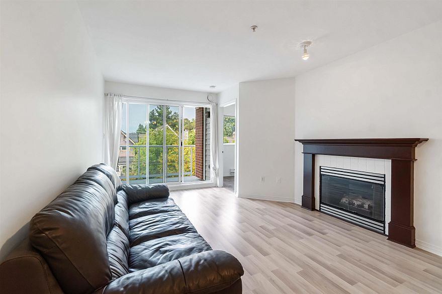 307 2929 W 4th Avenue