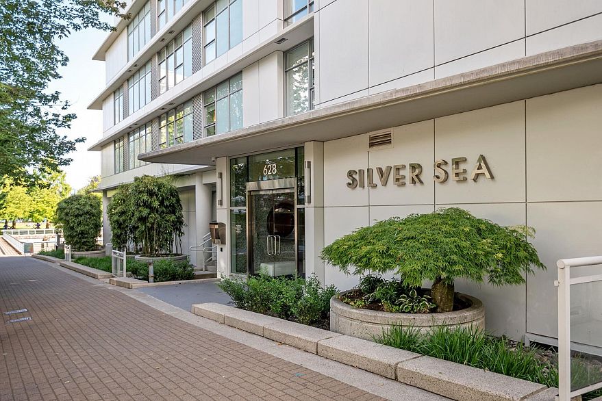 901 628 Kinghorne Mews