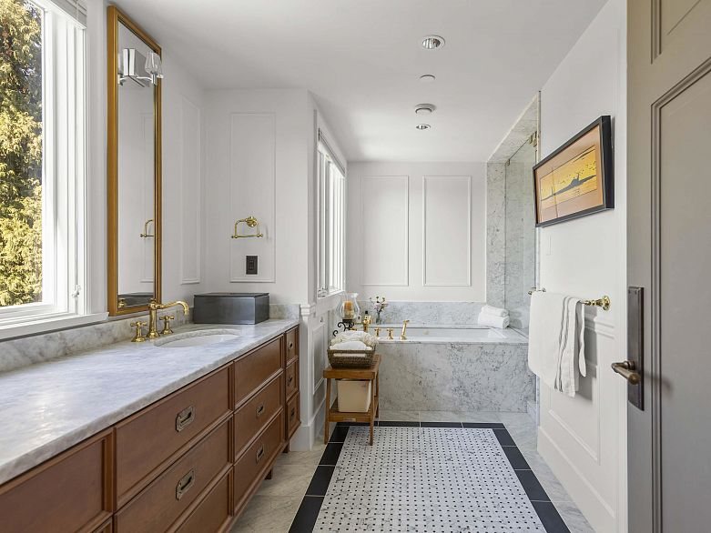 5149 Connaught Drive