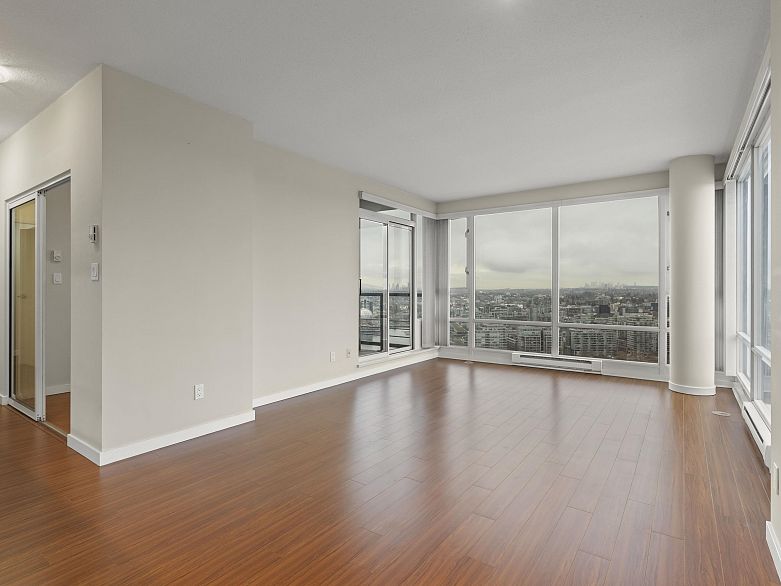 3805 1033 Marinaside Crescent