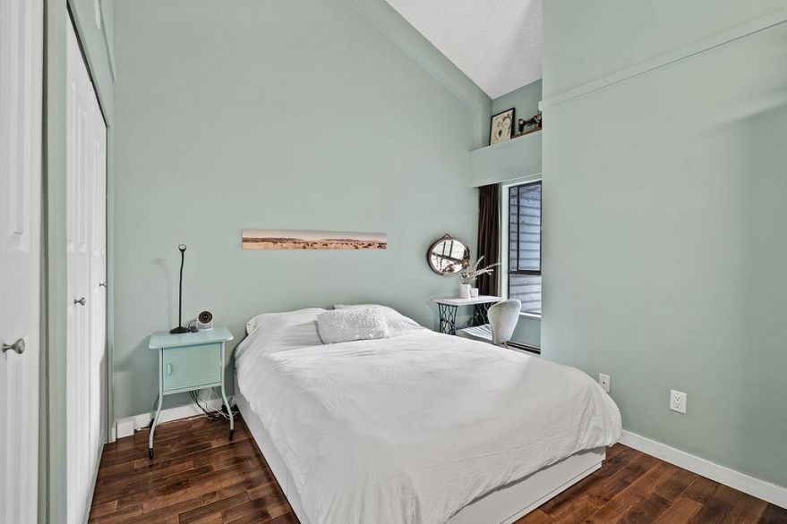 310 1549 Kitchener Street