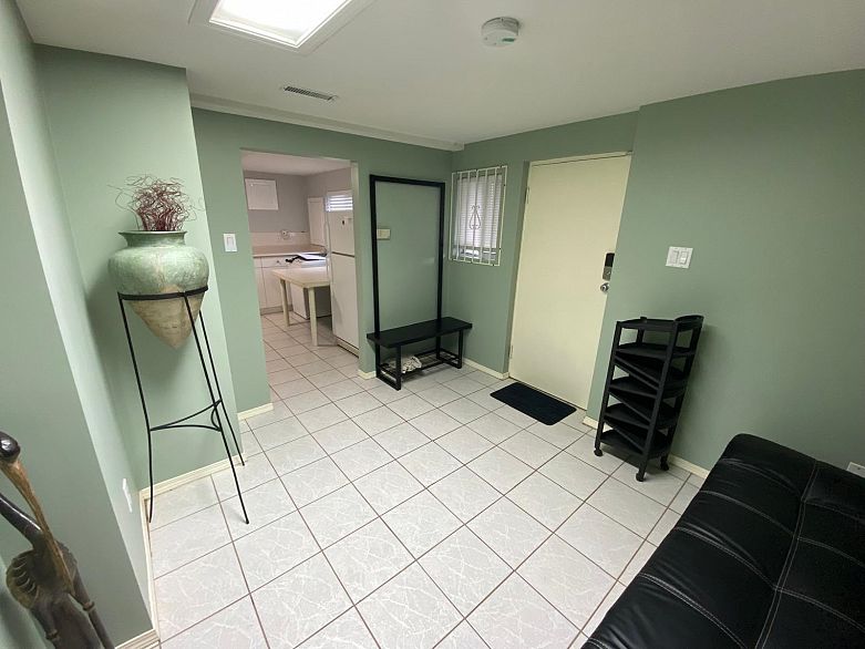 1326 Windermere Street