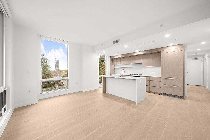 305 5212 Cambie Street