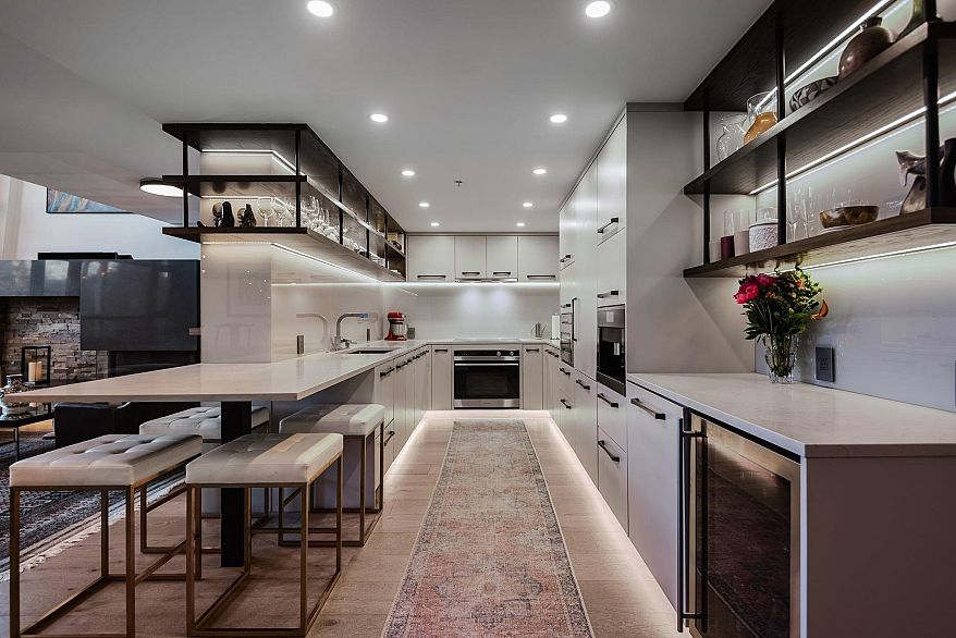 PH7 1688 Robson Street