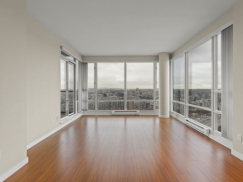 3805 1033 Marinaside Crescent