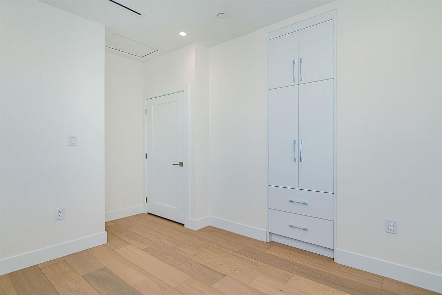 1 8190 Cartier Street