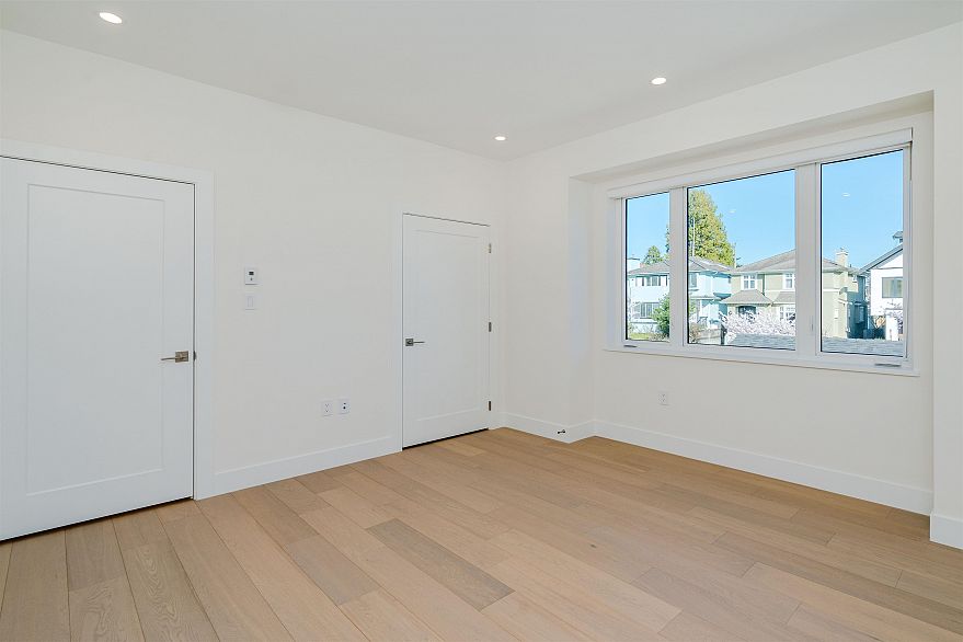 1 8190 Cartier Street