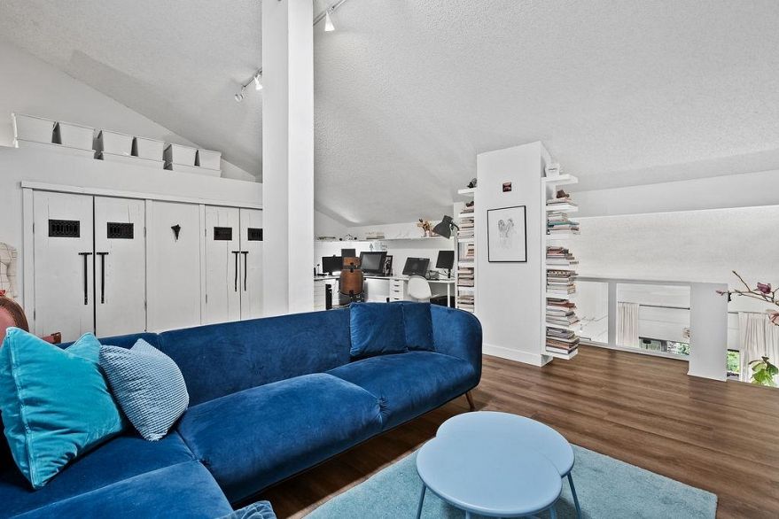 310 1549 Kitchener Street