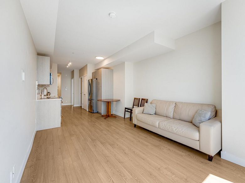 516 388 Kootenay Street