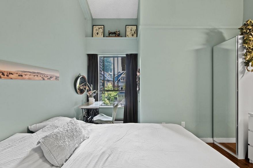 310 1549 Kitchener Street