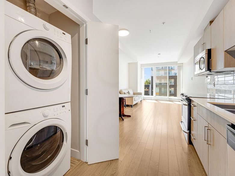 516 388 Kootenay Street