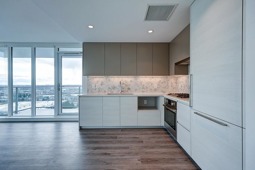 1502 8188 Fraser Street