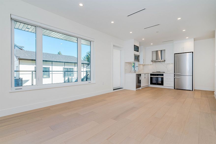 1 8190 Cartier Street