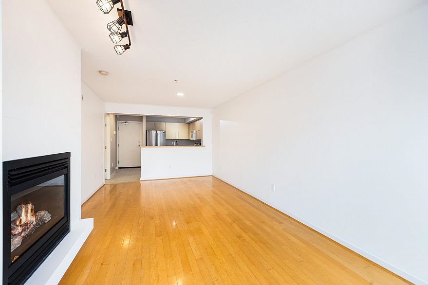 310 2768 Cranberry Drive