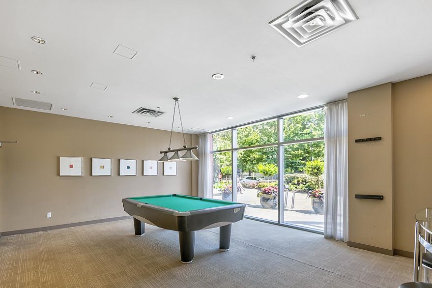 1207 1408 Strathmore Mews