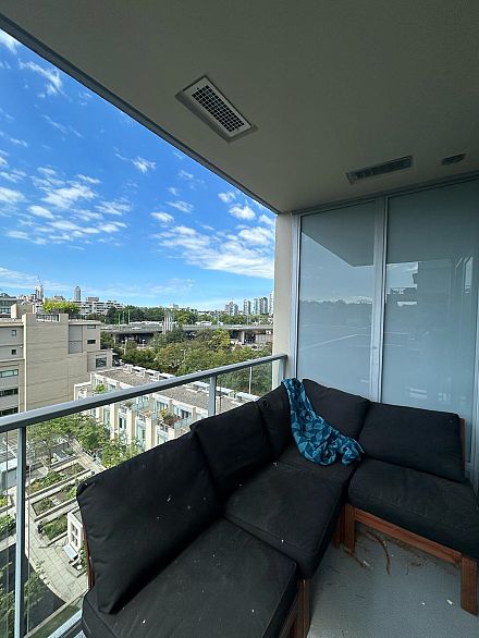 907 1833 Crowe Street