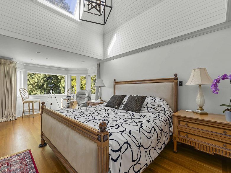 5149 Connaught Drive