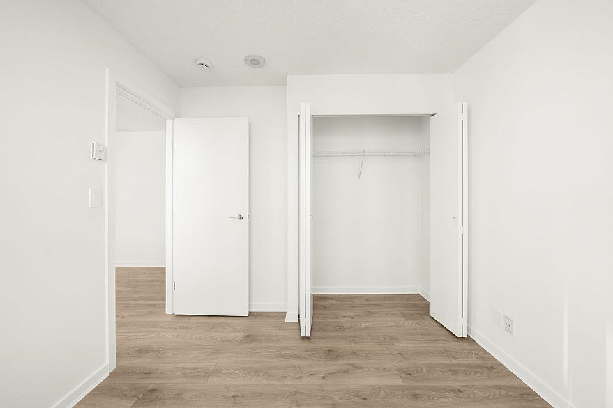 2701 928 Homer Street