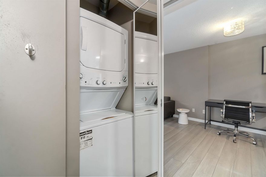 613 1082 Seymour Street