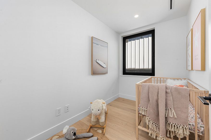 2 2626 W 41st Avenue