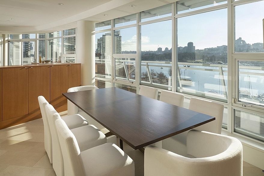 901 628 Kinghorne Mews