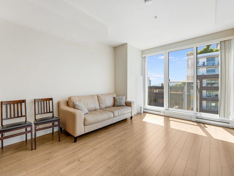 516 388 Kootenay Street