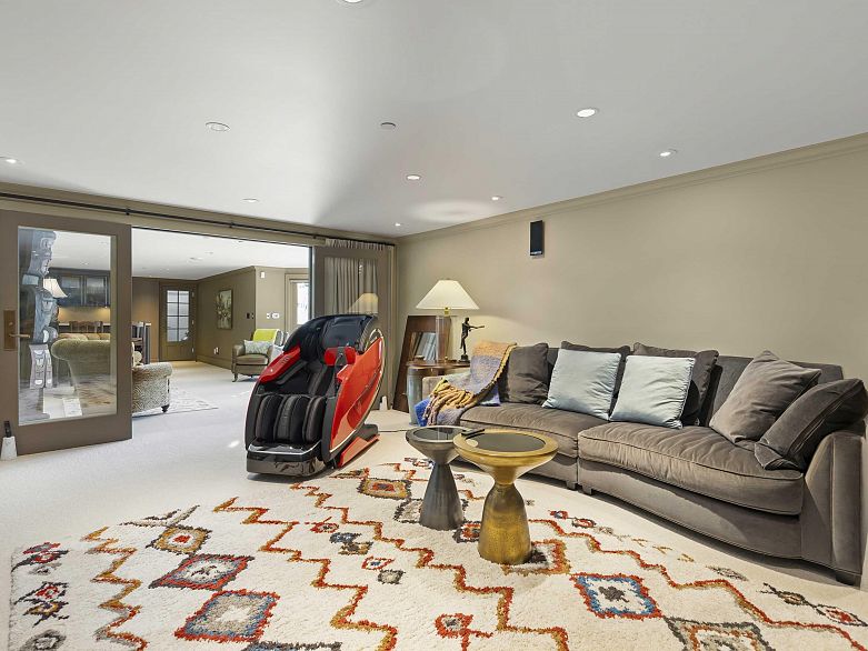 5149 Connaught Drive