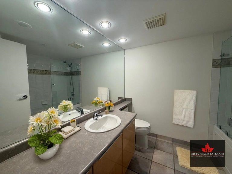 1403 1003 PACIFIC STREET, Vancouver BC V6E 4P2