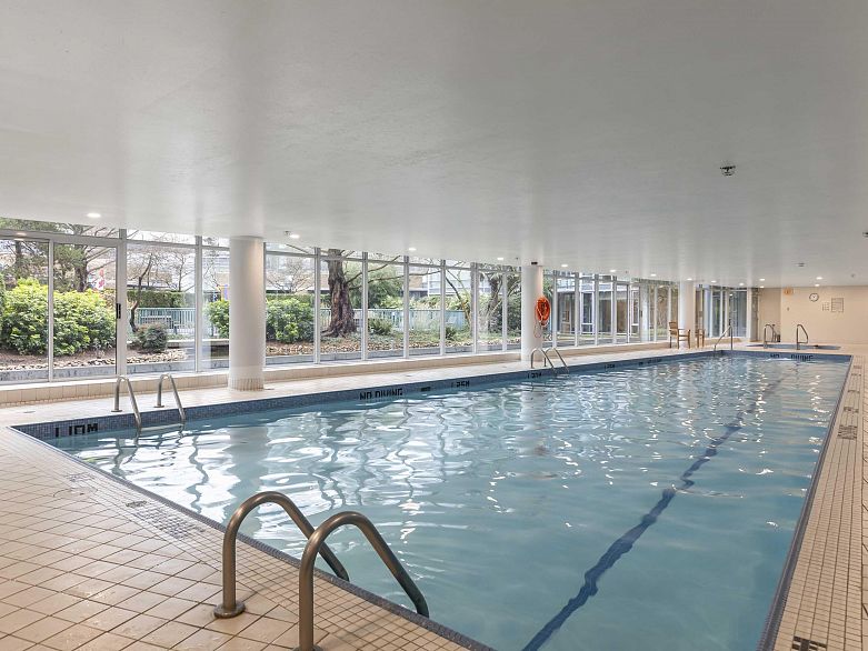 3805 1033 Marinaside Crescent