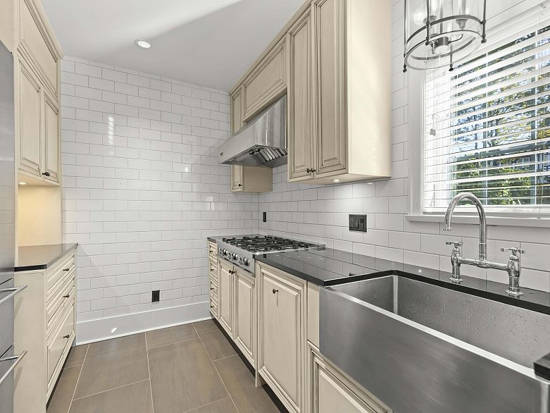 5149 Connaught Drive