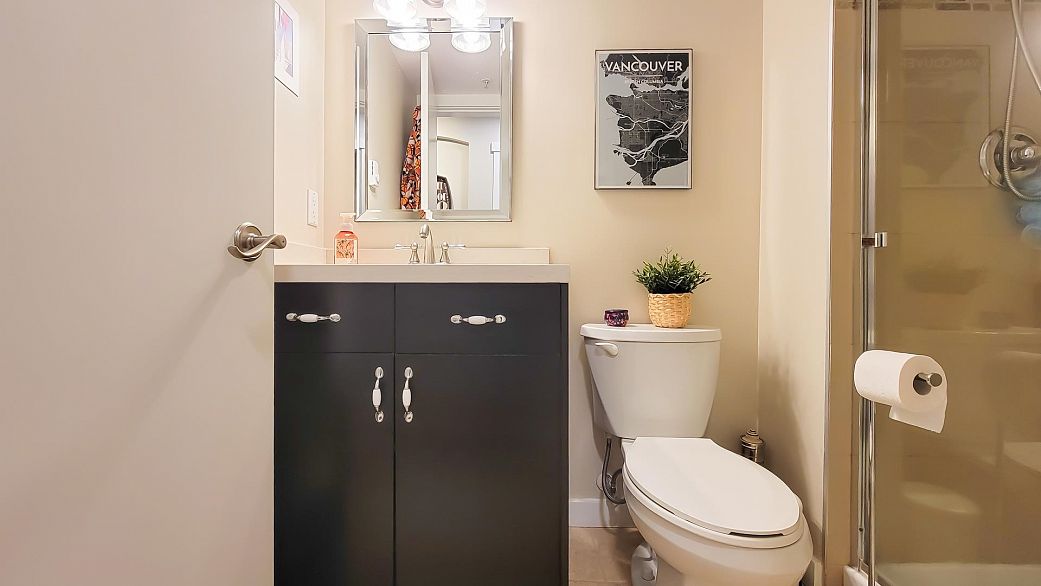 214 3038 Kent Avenue South E