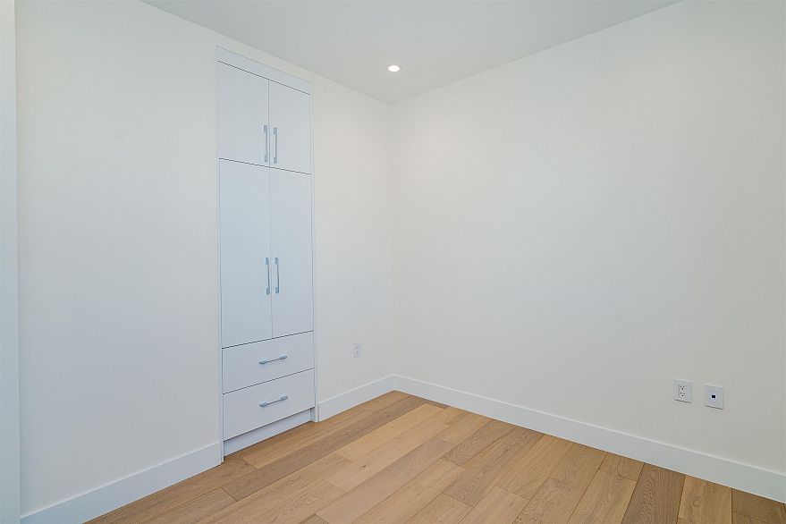 1 8190 Cartier Street