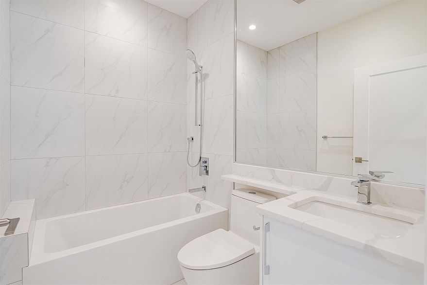 1 8190 Cartier Street