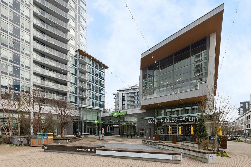 906 3557 Sawmill Crescent