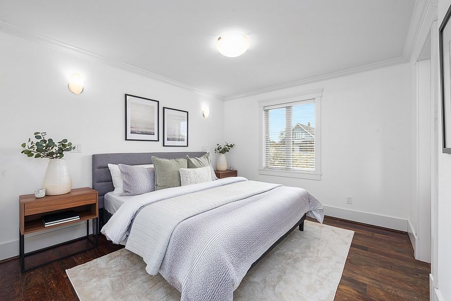 2525 W 7TH AVENUE, Vancouver BC V6K 1Y8