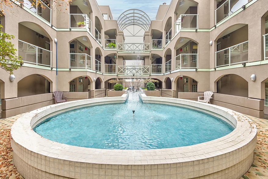 204 1082 W 8th Avenue