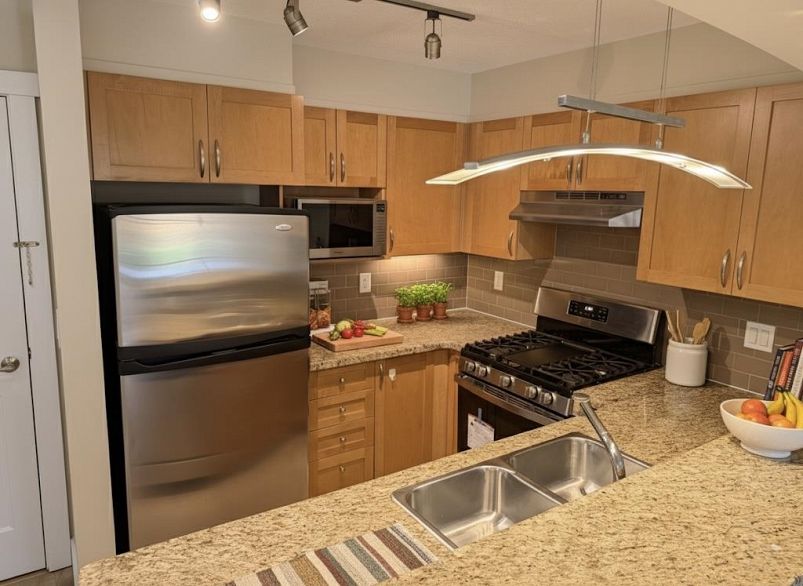 302 2388 Western Parkway