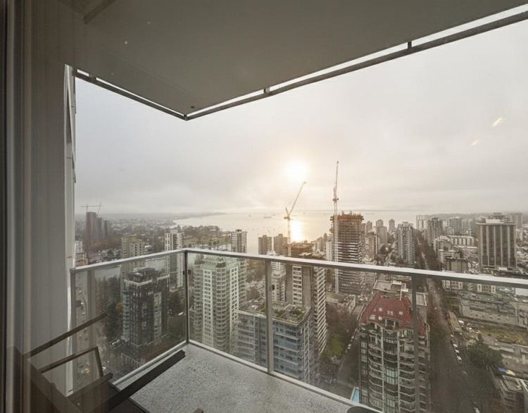 3801 1289 Hornby Street